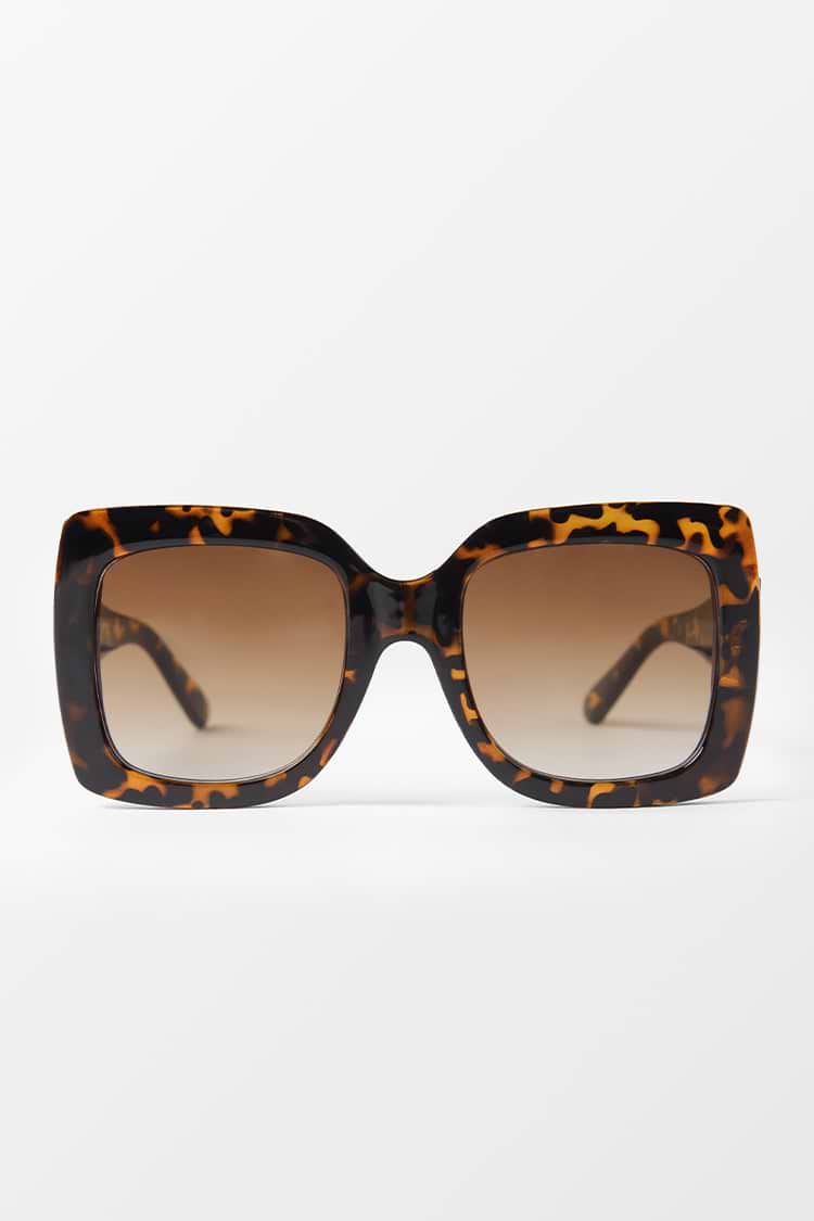 Übergroße Sonnenbrille