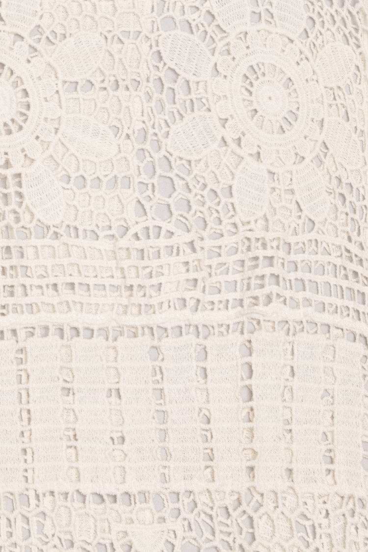 Gehäkeltes Hemd-Kimono mit Knöpfen
