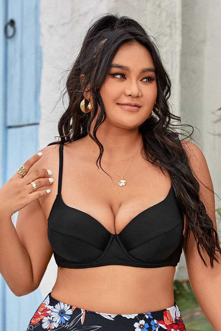 Top de bikini para tallas grandes con cordones por la parte de atrás Elizabeth