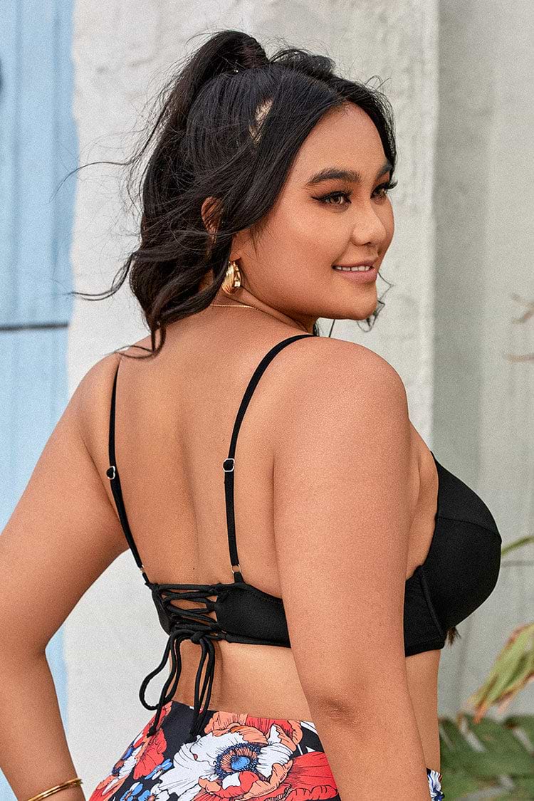 Top de bikini para tallas grandes con cordones por la parte de atrás Elizabeth