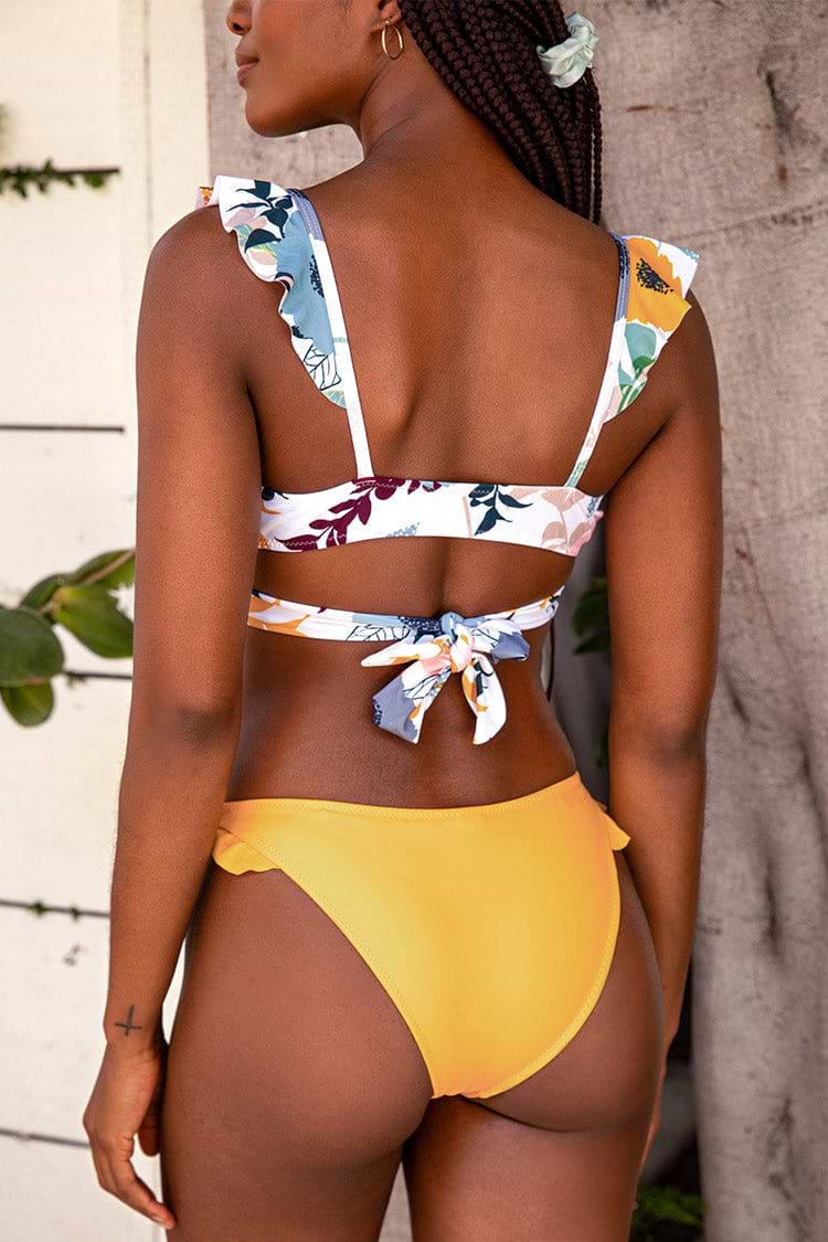 Bikini con escote V y volantes florales