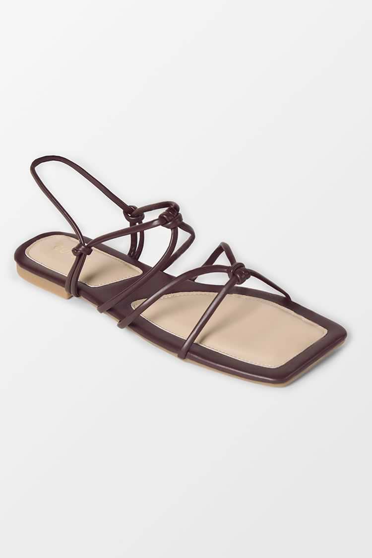 Doppelriemen-Sandalen mit quadratischem Zehenbereich