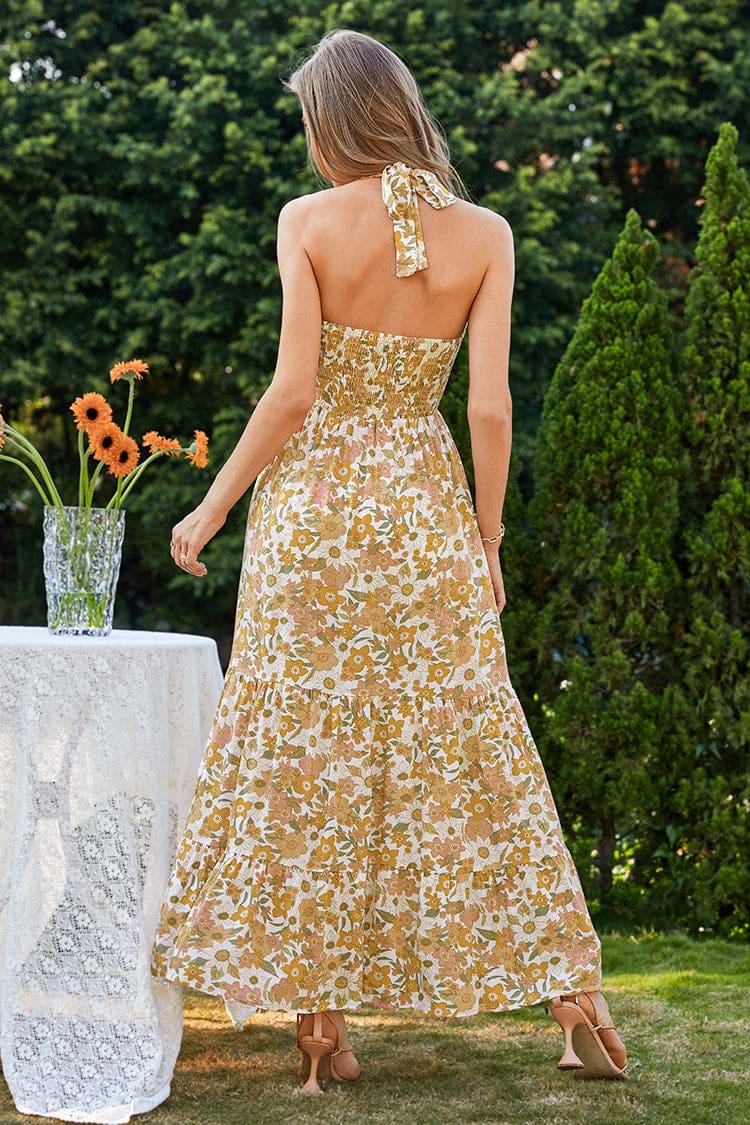 Allegra Vestido entallado en forma de A con escote halter y recorte