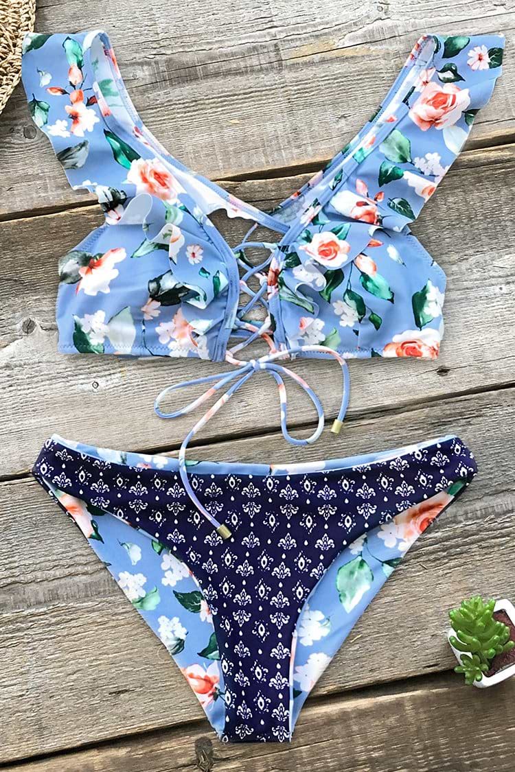 Bikini Reversible Floral Azul Con Volantes