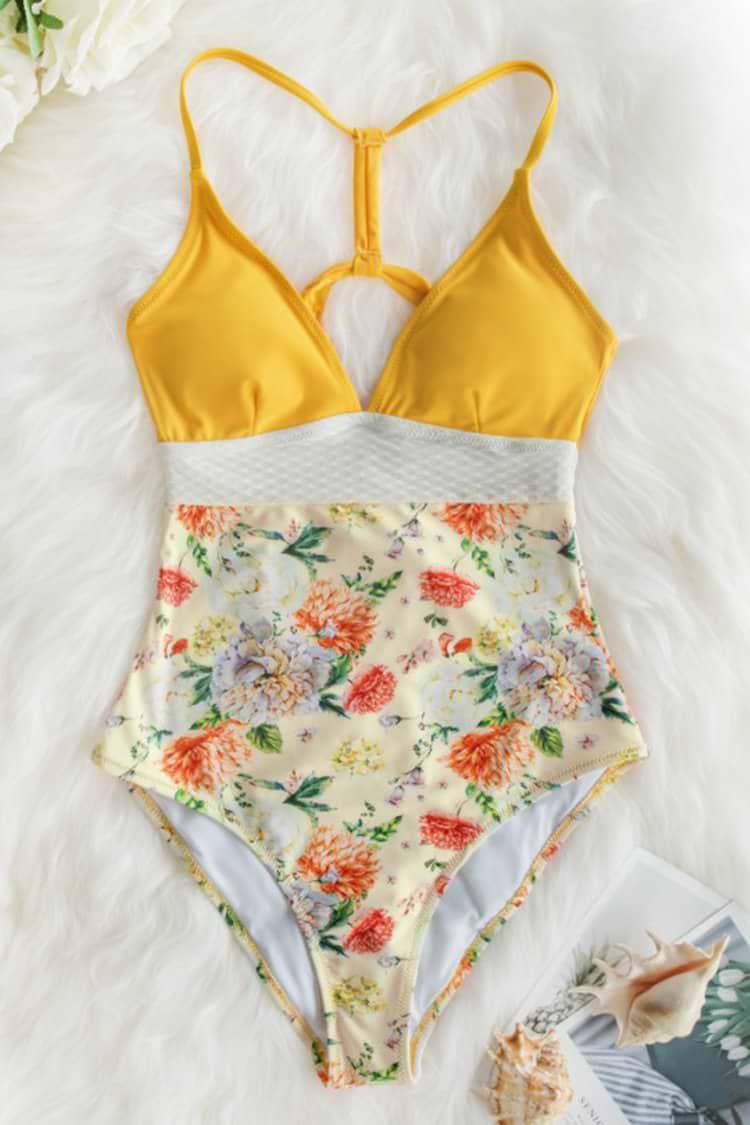 Bañador amarilla con estampado floral de granada