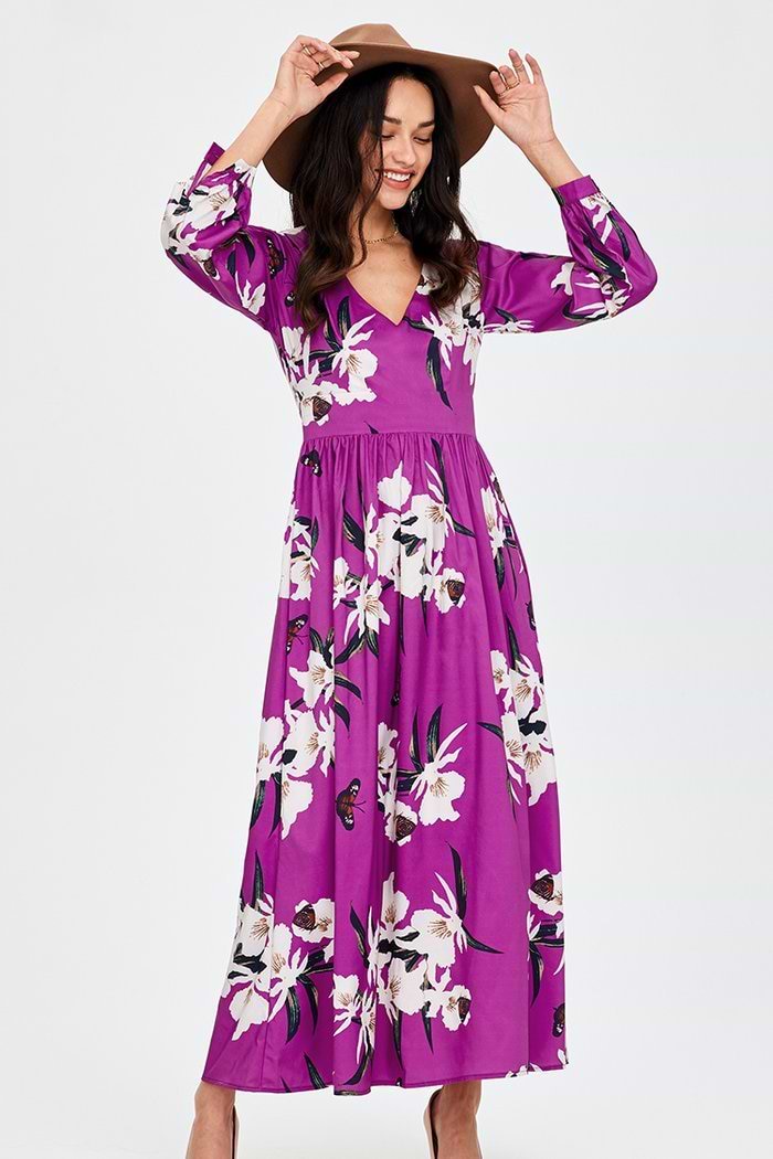 Vestido largo con escote V floral de Pink Blossoms