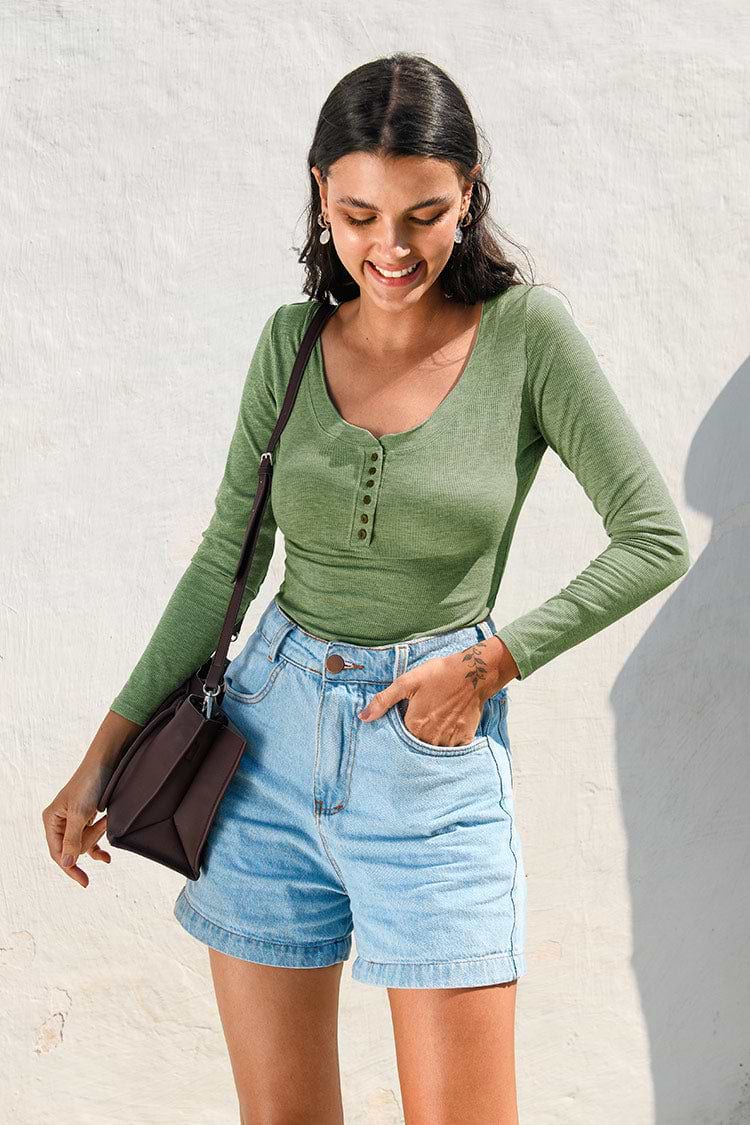 Body verde Escote scoop Botones al frente