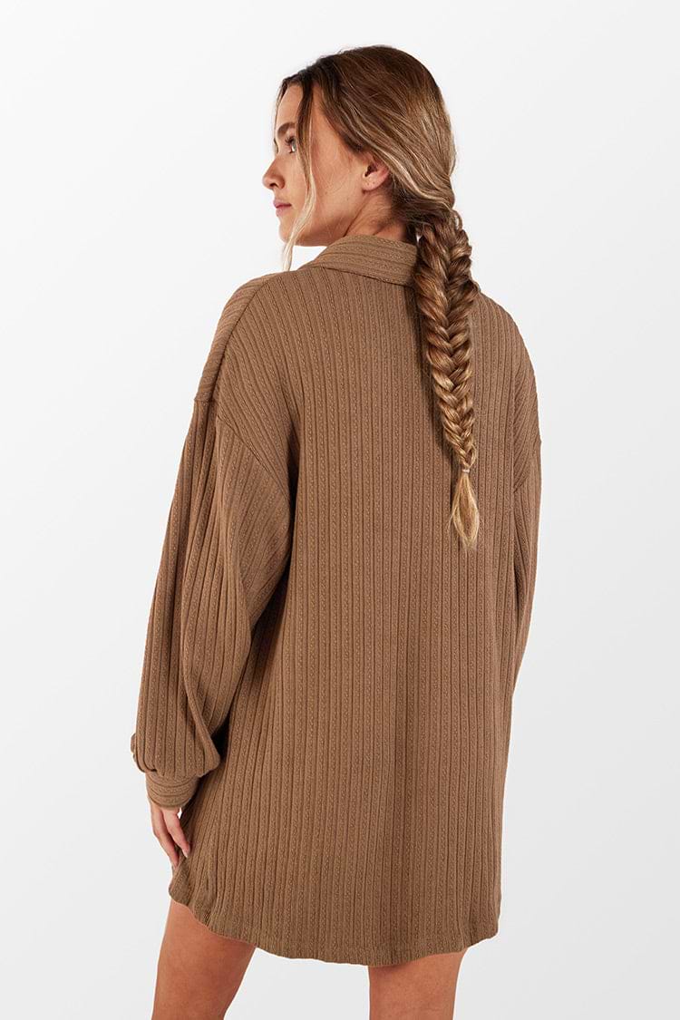 Hemdkleid mit lockerer Taille und geknöpftem Kragen