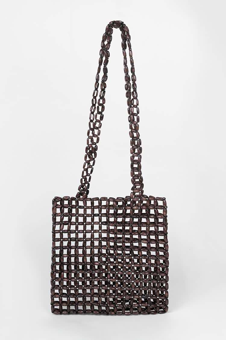 Bolso de hombro marrón trenzada