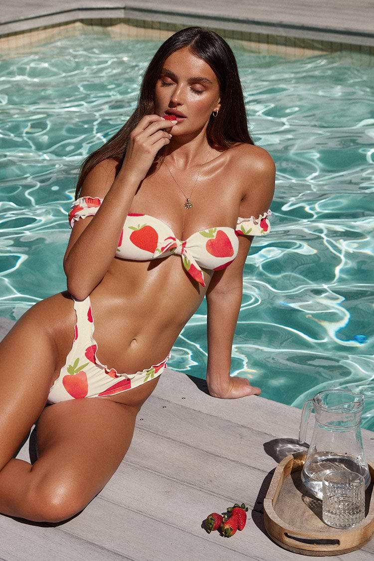 ★EAST SEA★ strawberry bikini Forever 21 Bralette Bikini Swimsuit Top-Juniors, Color