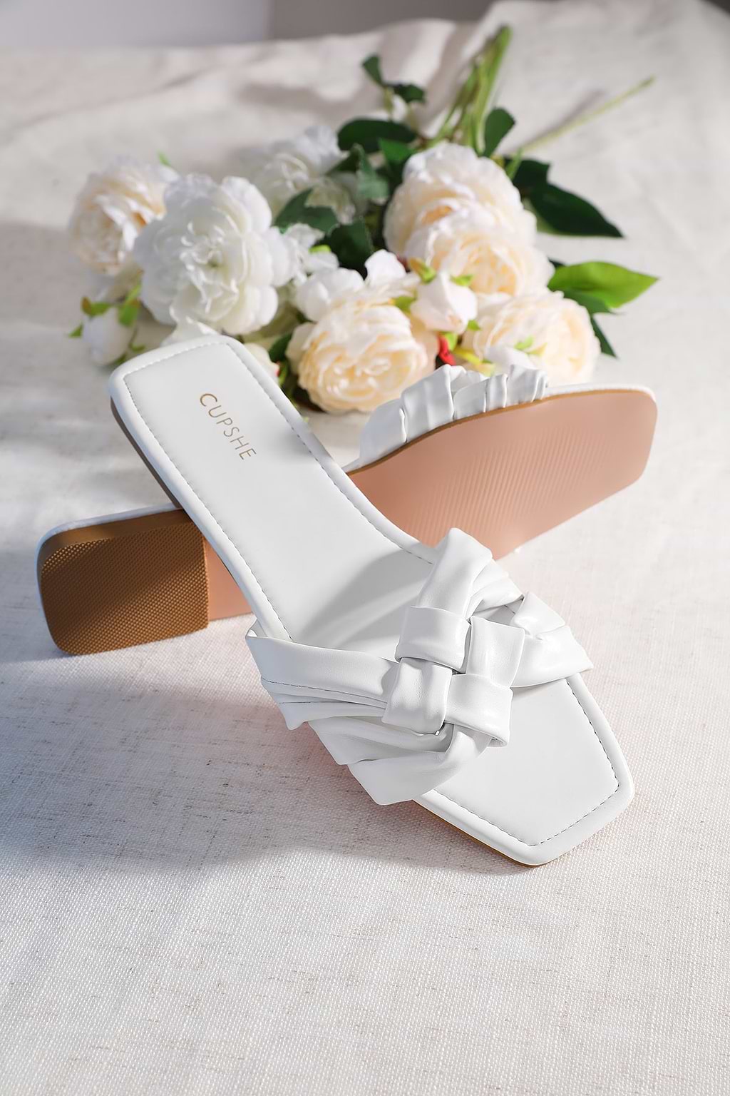 Nikka White Weave True To Size Sandals