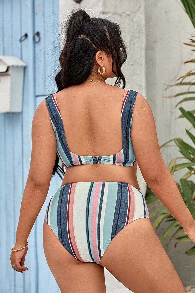 Bralette mit Schnürung & High Waist Bikini Set in großen Größen