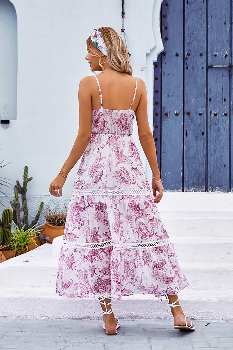 Robe à bretelles fines avec bordures en dentelle