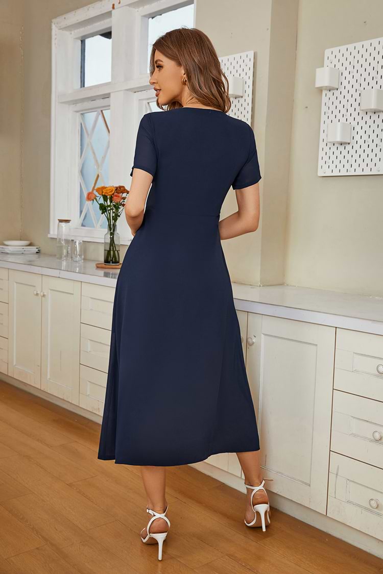 V-Ausschnitt Ruching geteiltes A-förmiges Kleid mit Reißverschluss