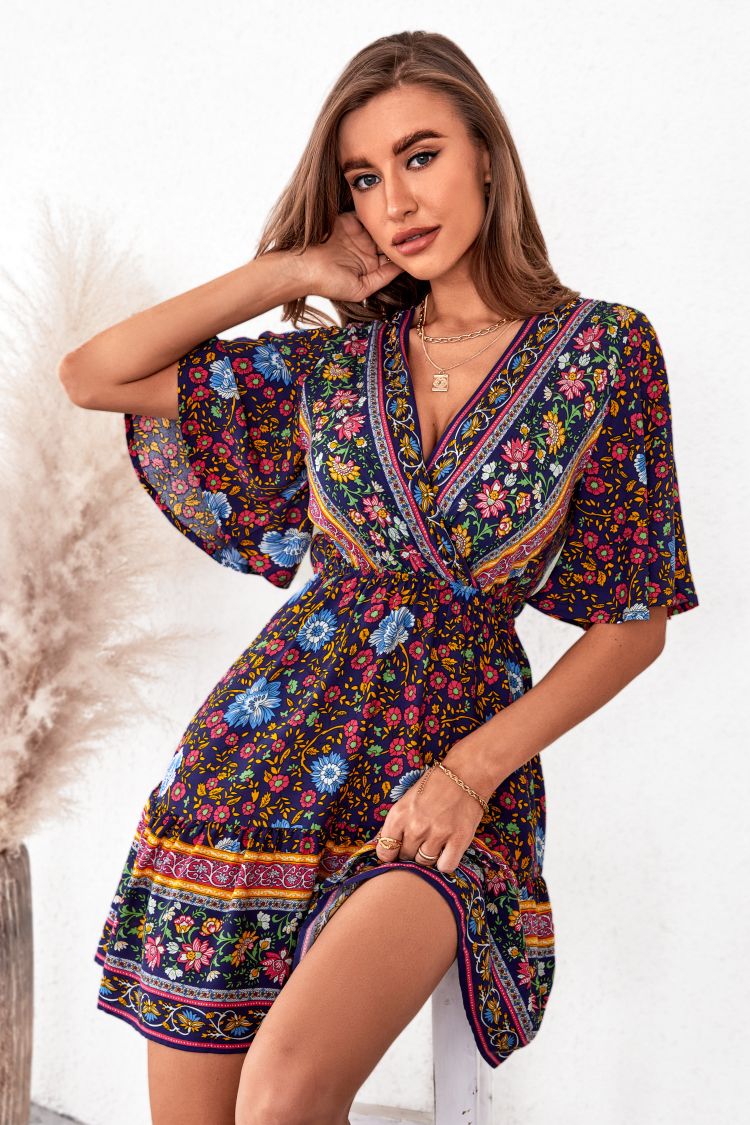 Vestido envolvente Escote V Volantes