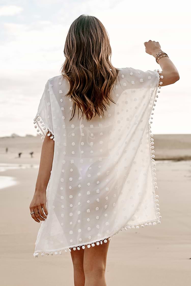 Weißes Cover up Kleid mit ausgestellten Ärmeln und Spitzenbesatz