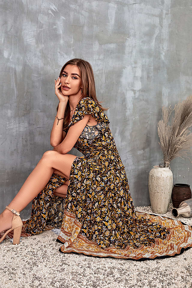 CUPSHE Women V Neck Boho Maxi Dresses Ruffle Short Sleeves Dress with Slit  Design for Summerulticolor L