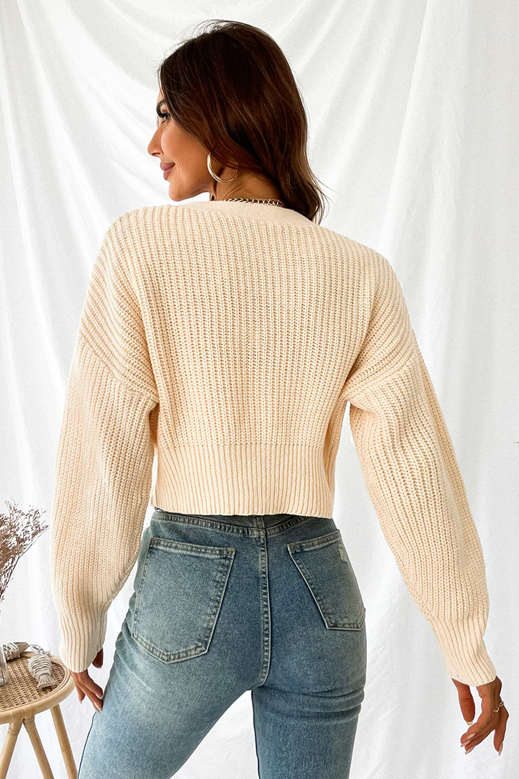 Kurzer Cardigan mit Knopfleiste