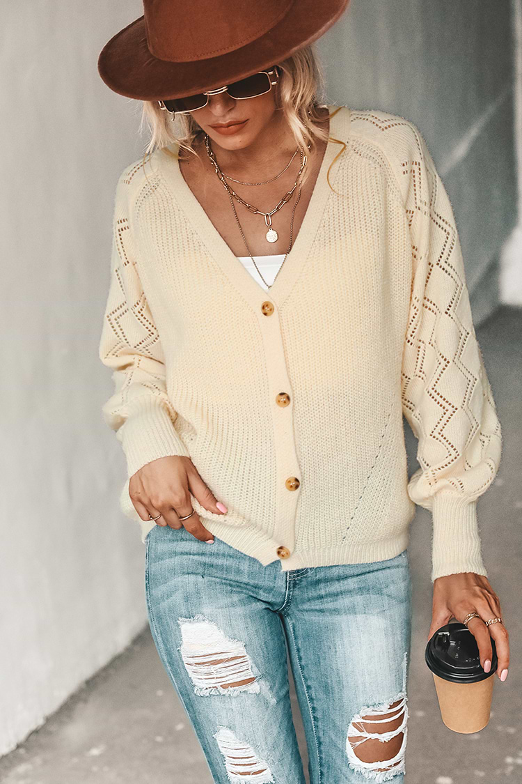 Cardigan boutonné en tricot au crochet