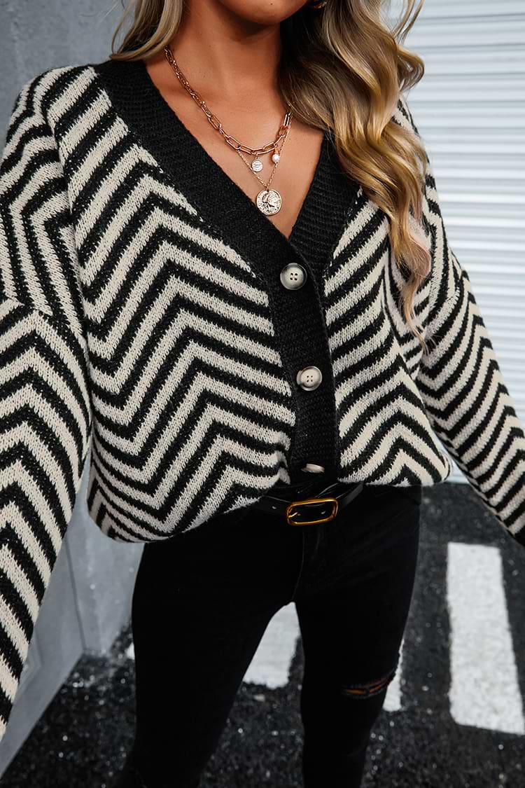 Schwarze Strickjacke mit Knopfverschluss