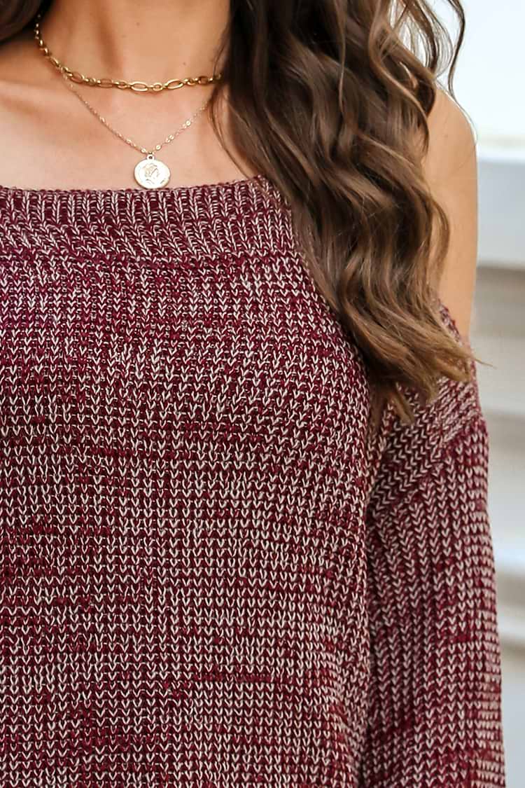 Melierter Strickpullover mit offener Schulter
