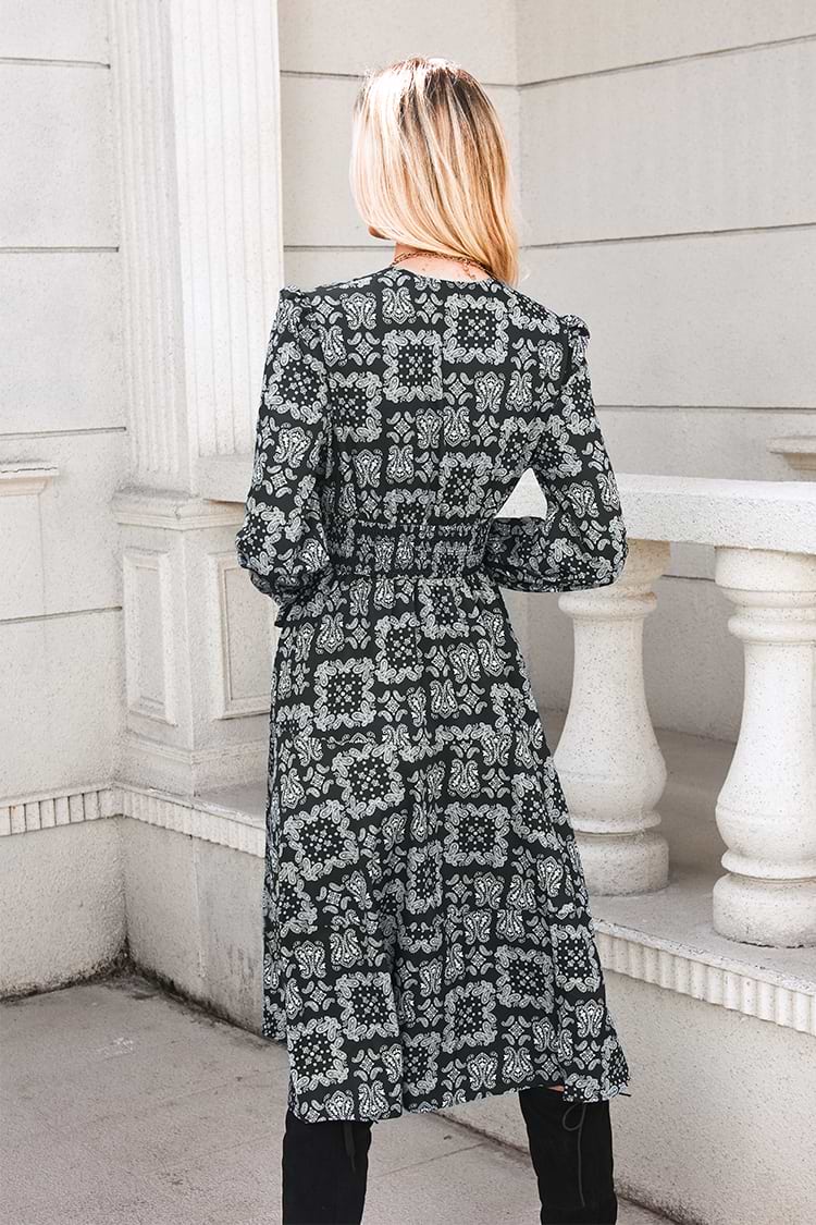 Mardelle Paisley Print Trumpet Sleeve Dress
