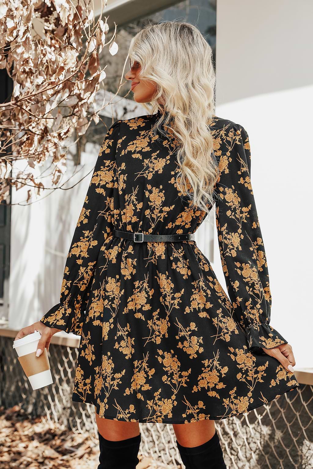Vestido con Estampado Floral en Línea A