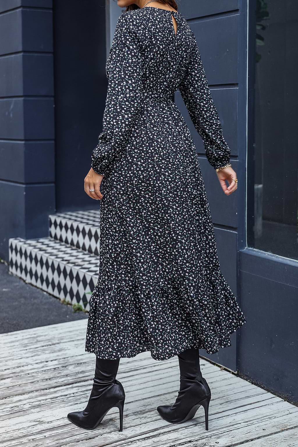 Charming Ditsy Floral Maxi Dress