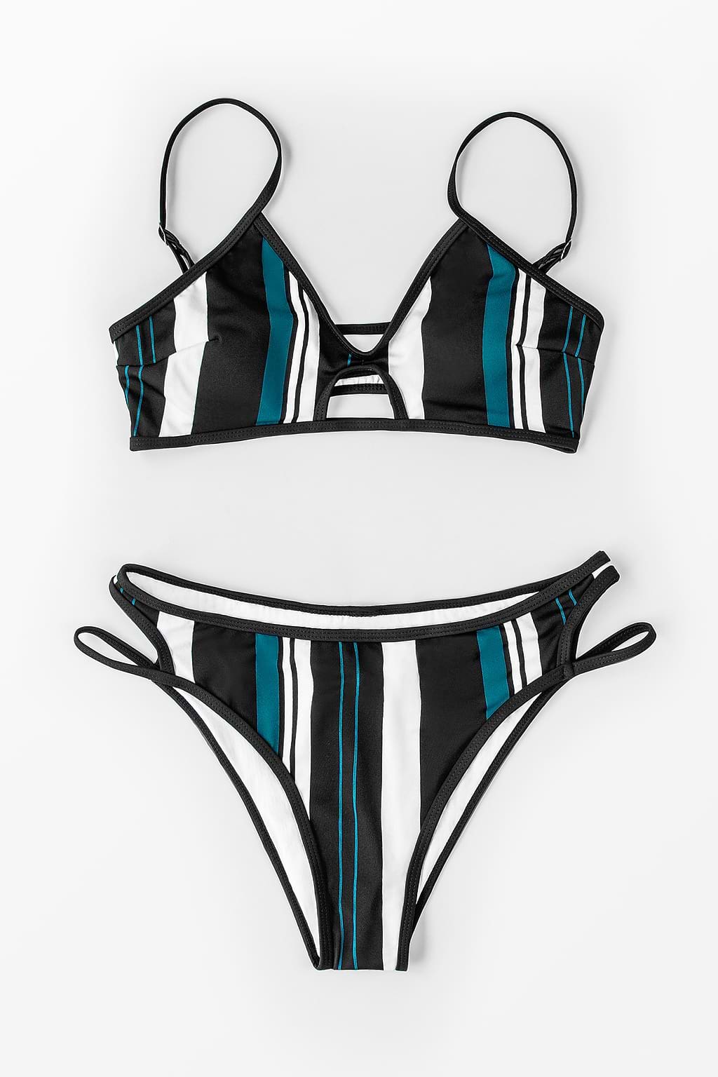 Blauer weißer und schwarzer gestreifter Bikini