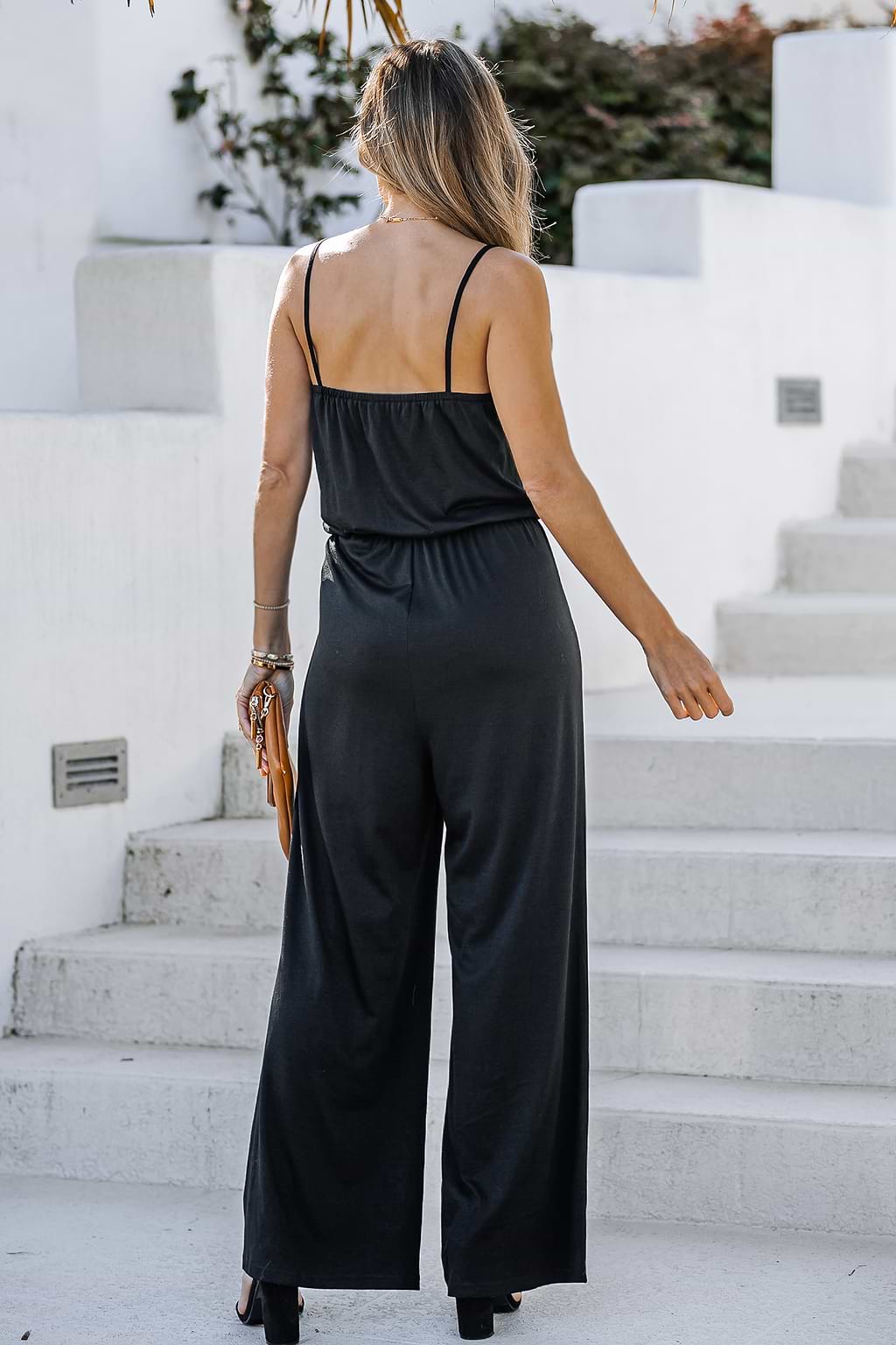 Mono con cuello redondo tipo cami