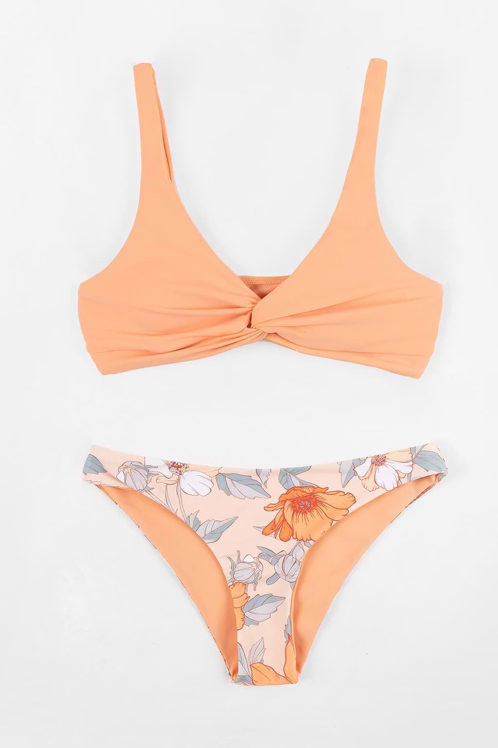 Bralette Bikini mit Twist vorne und Wendehose