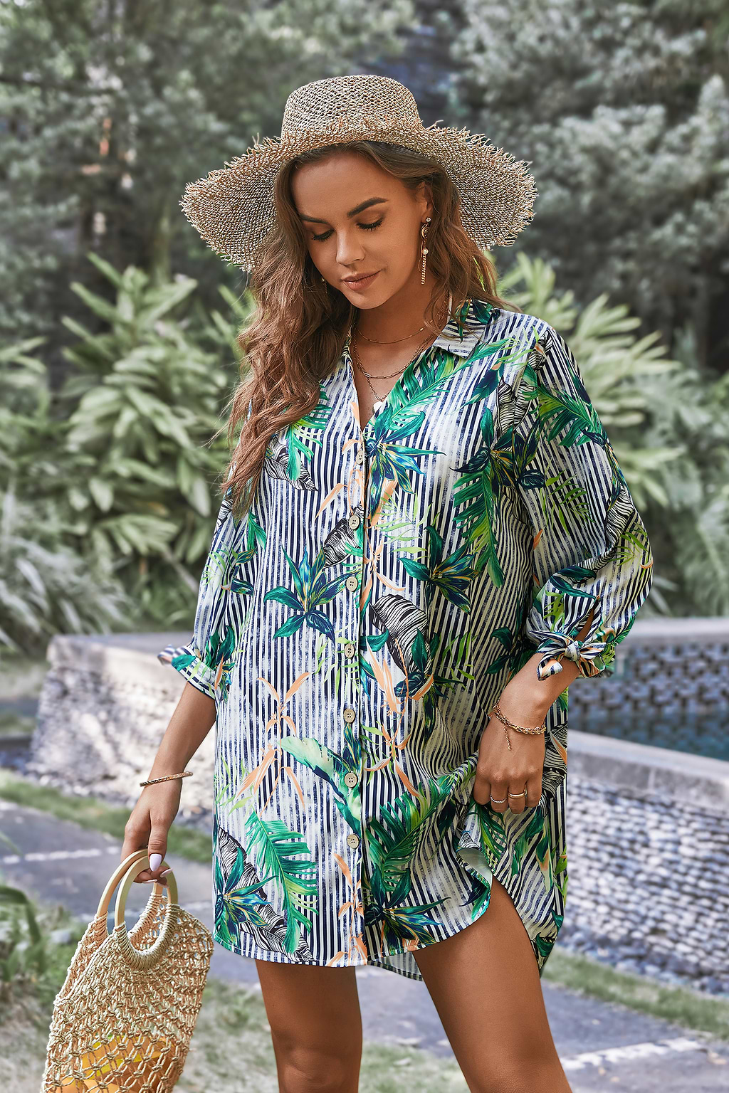 Chemise lâche à la taille à bouton