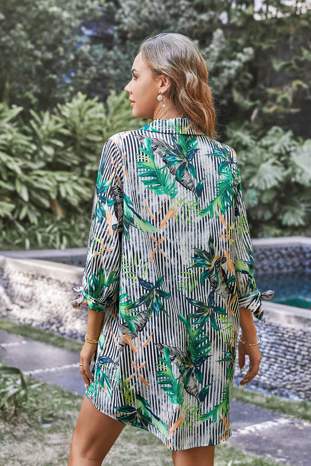 Chemise lâche à la taille à bouton