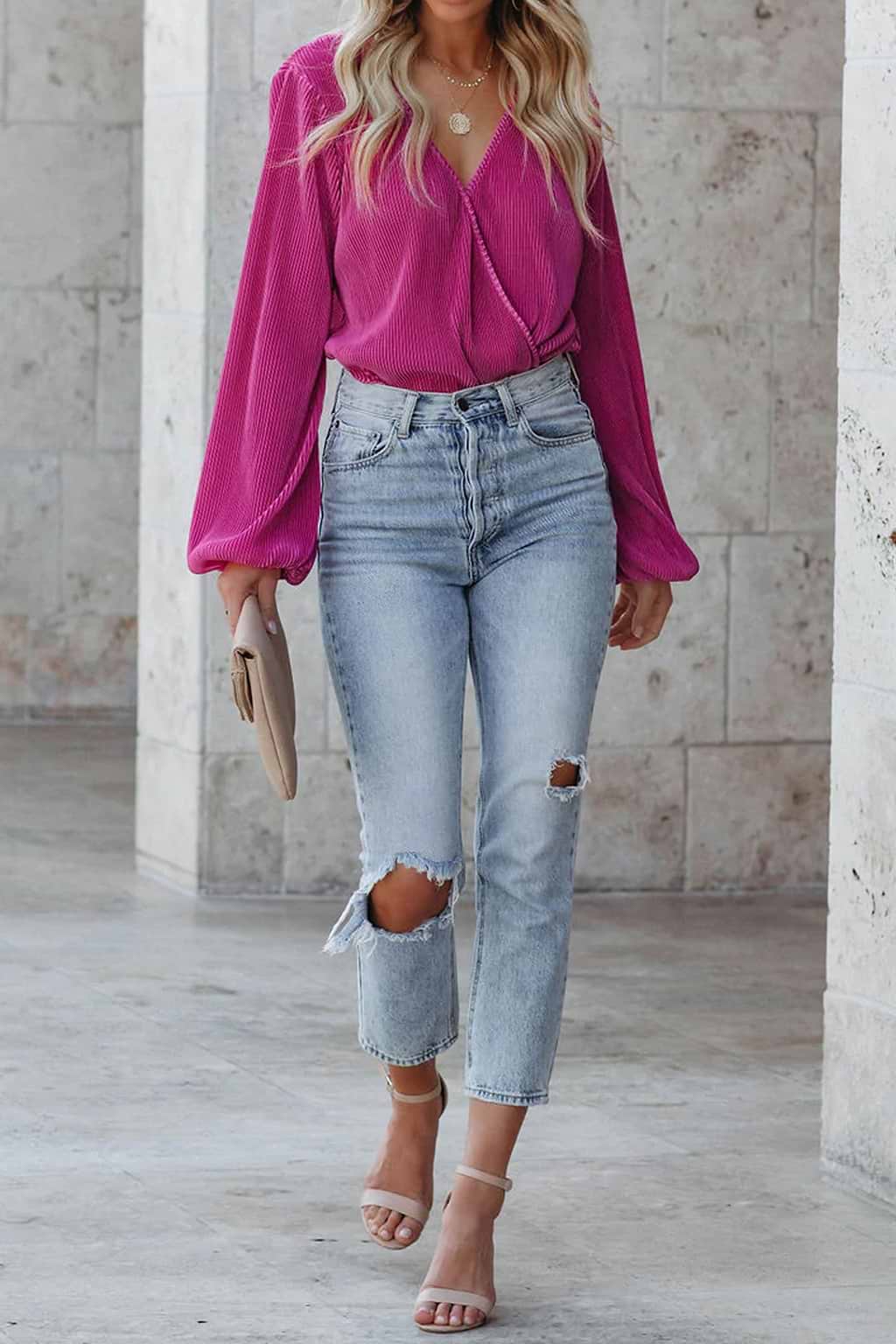 Top de Mangas Campesinas con Cuello de Redondo