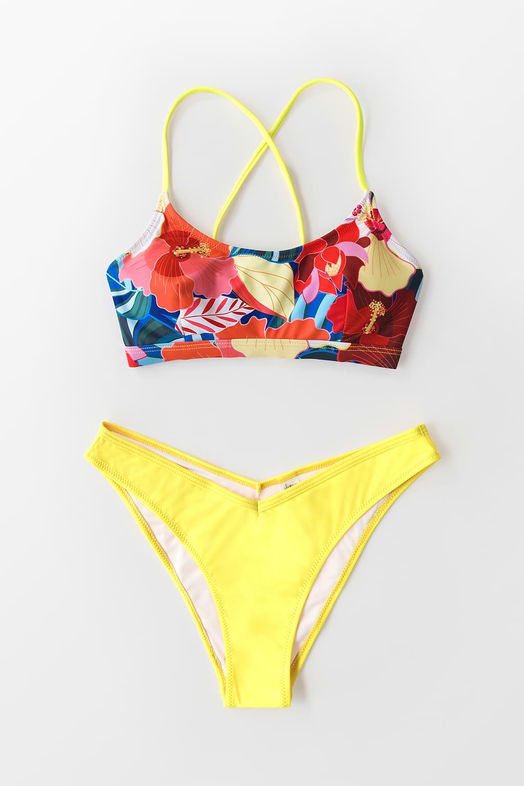 Helles Bikini-Set mit Blumendruck