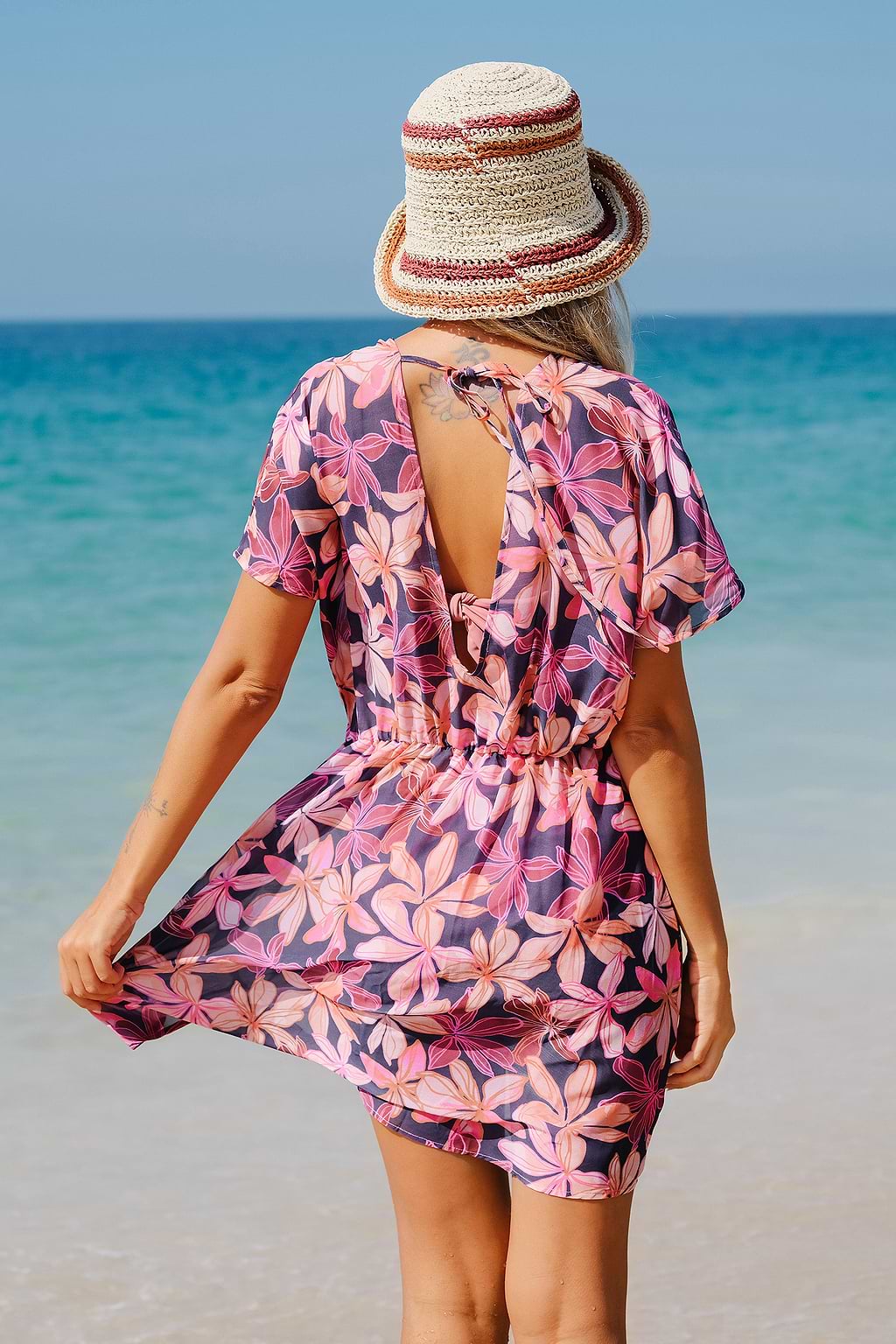 Vestido Cover-Up Floral Tropical