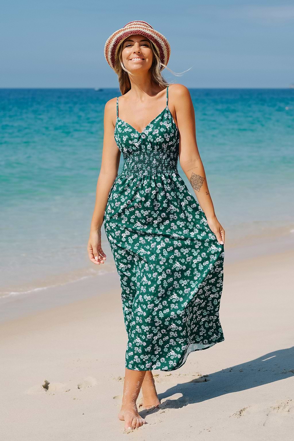 Robe midi fleurie à smocks