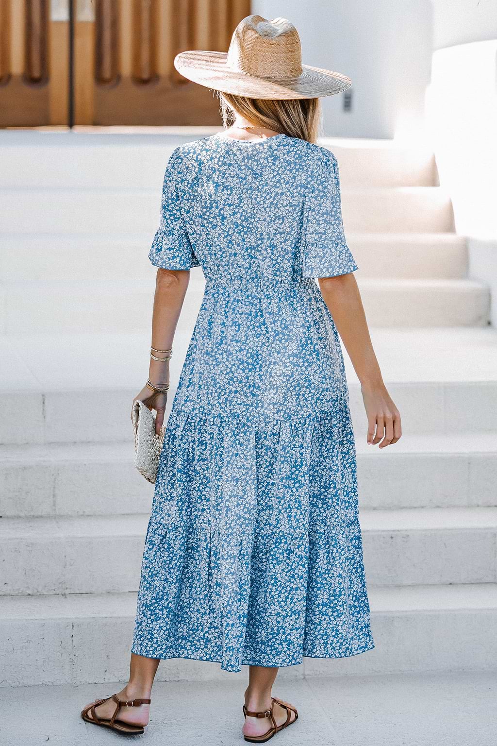 Vestido largo con lazo en la parte delantera y florecitas