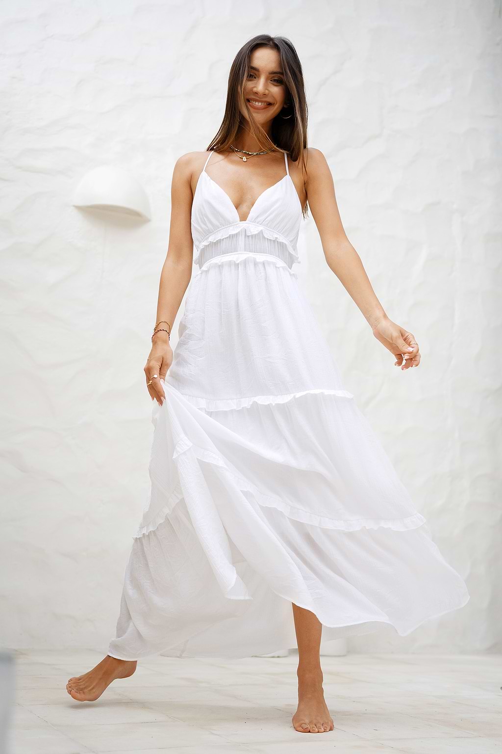 Slipkleid mit Rüschen und tiefem V-Ausschnitt