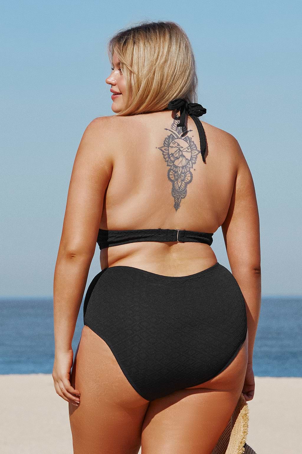 Conjunto de bikini retro con cintura alta y triángulo halter