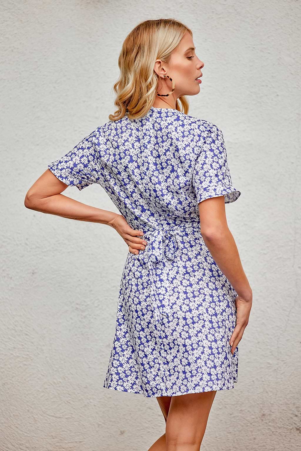 On Vacay Daisy Floral Plunge Mini Dress