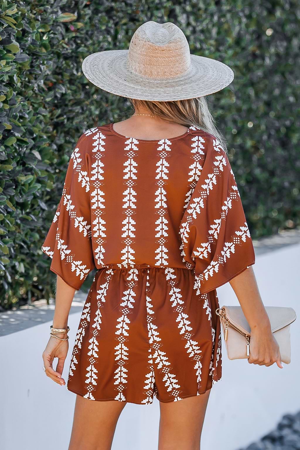 Combishort avec col en V et imprimé tribal