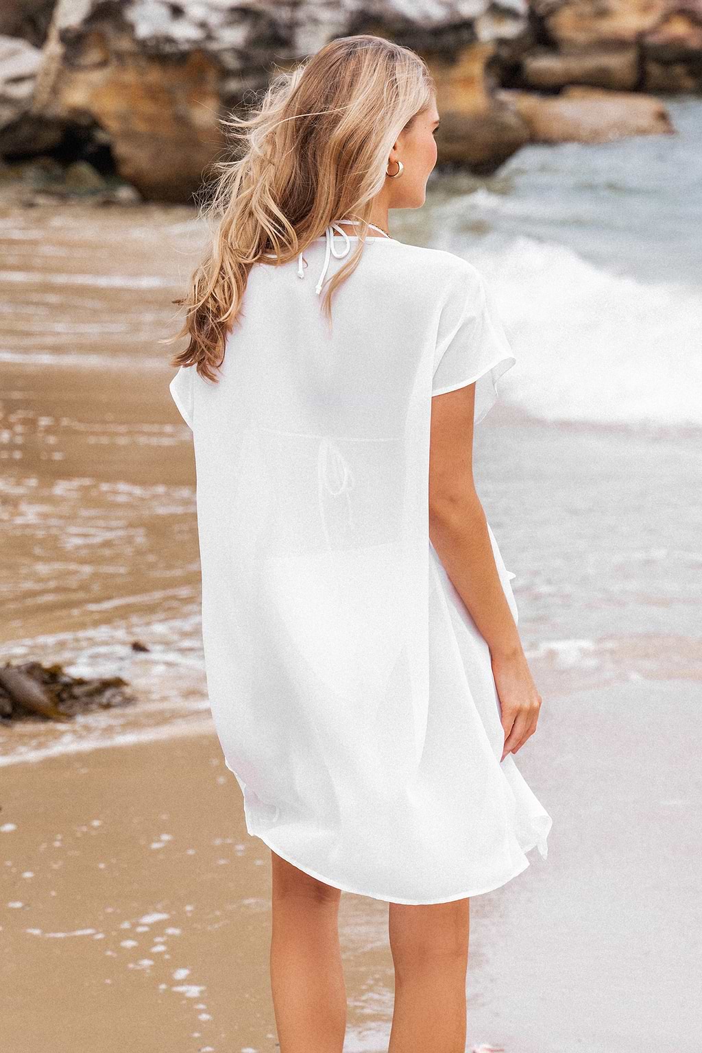 Semi-transparante cover-up jurk met gestrikte voorkant