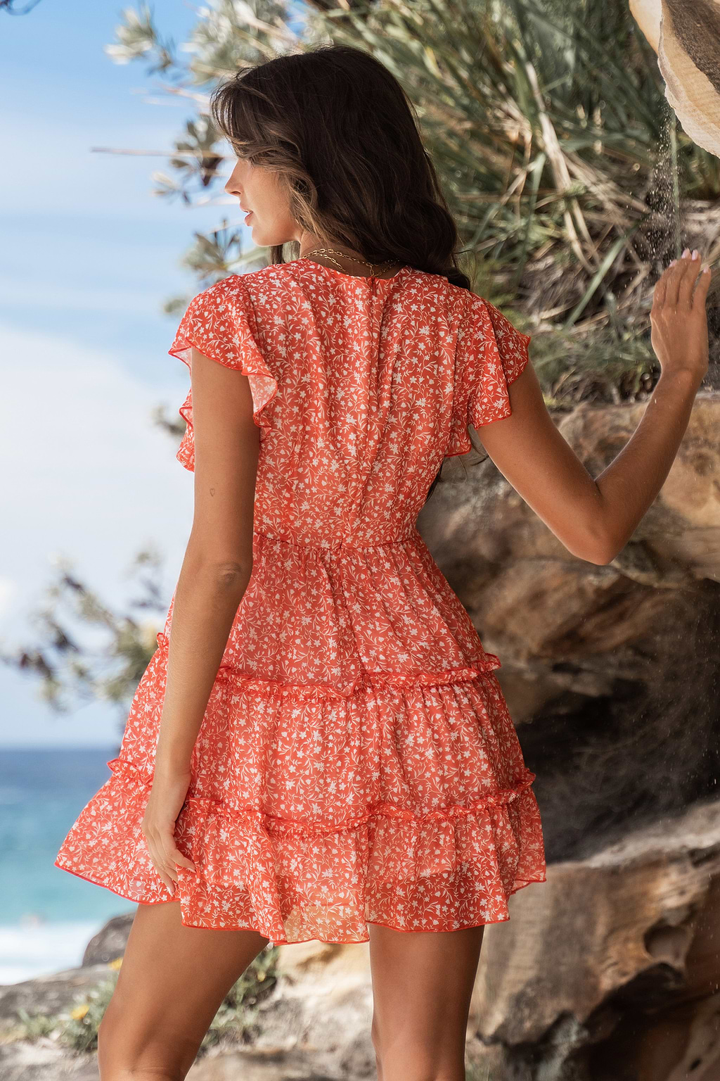 Minivestido con volantes y estampado floral ditsy