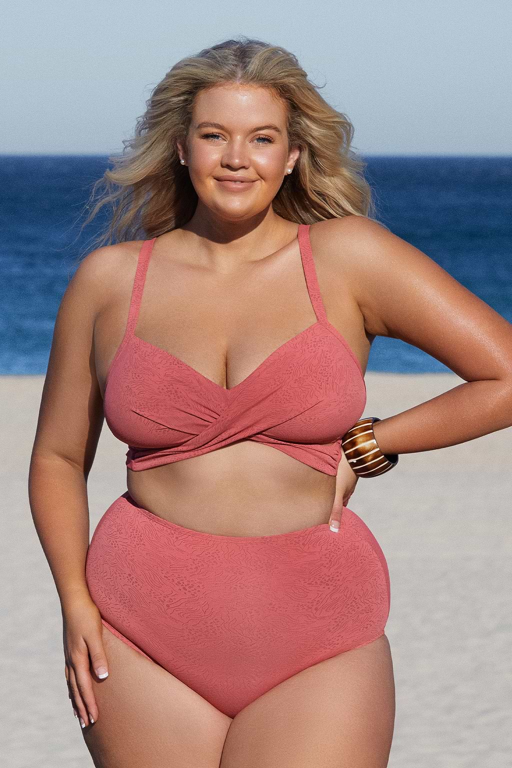 Braguitas de bikini de talla grande y cintura alta con textura abstracta