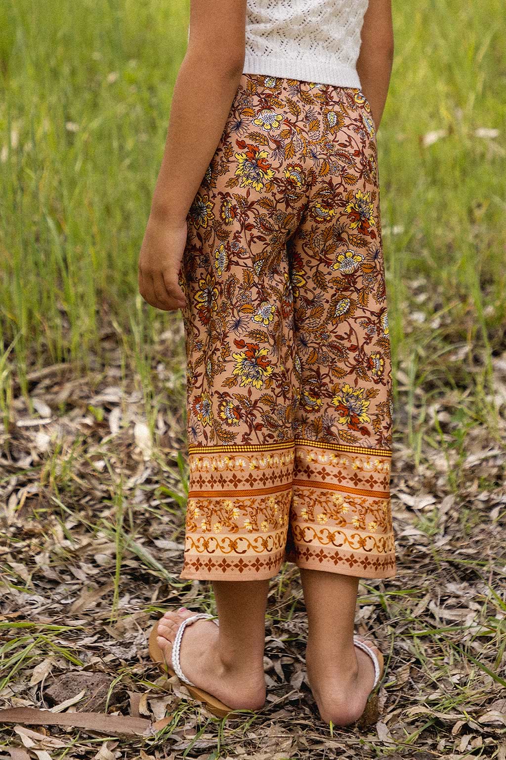 Girls Vacation Paisley Print Pants
