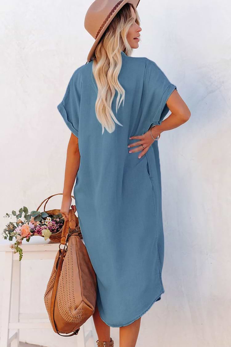 Robe boutonné à col de chemise et manchon de cloche