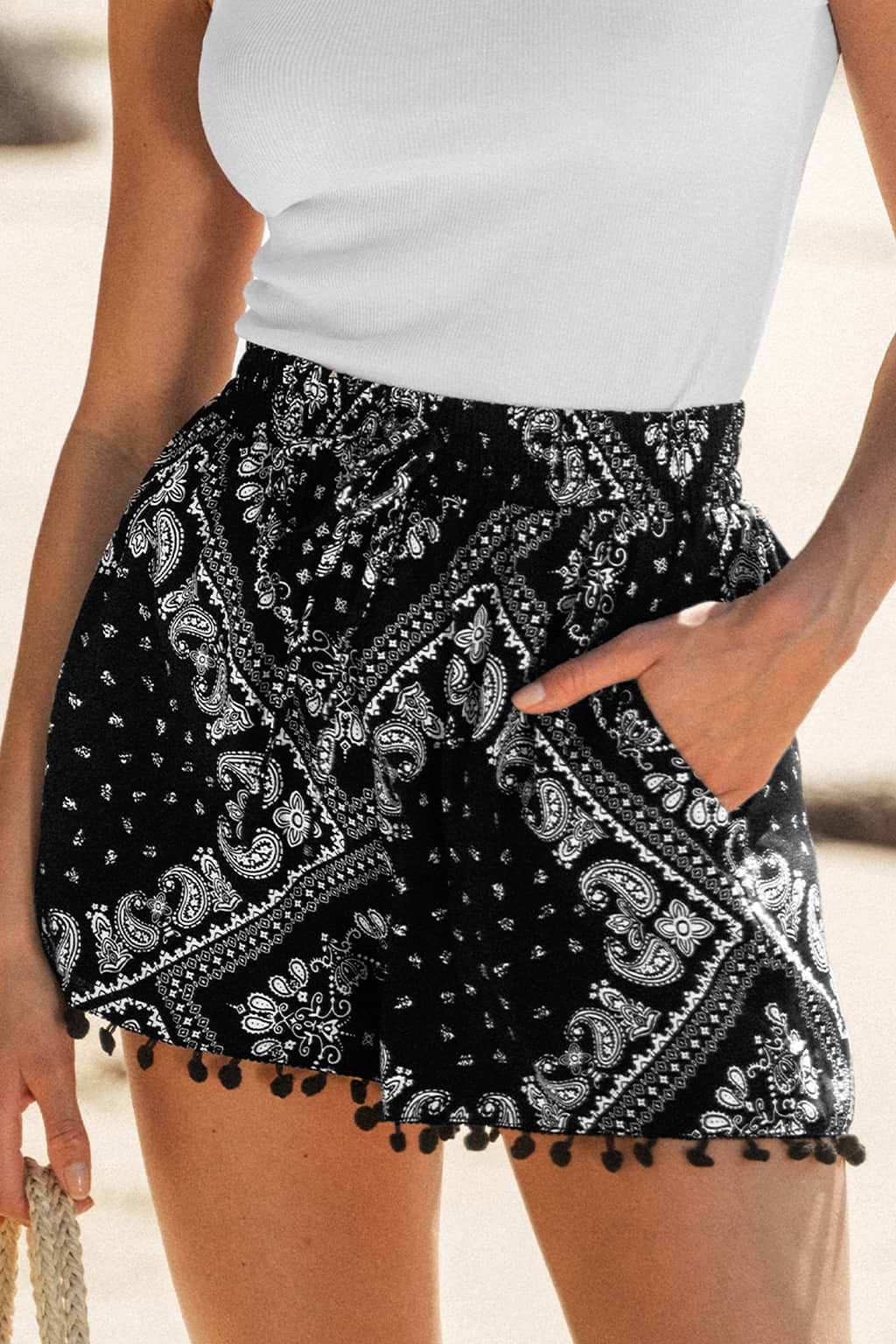 Gewebte Shorts mit Bandana-Print