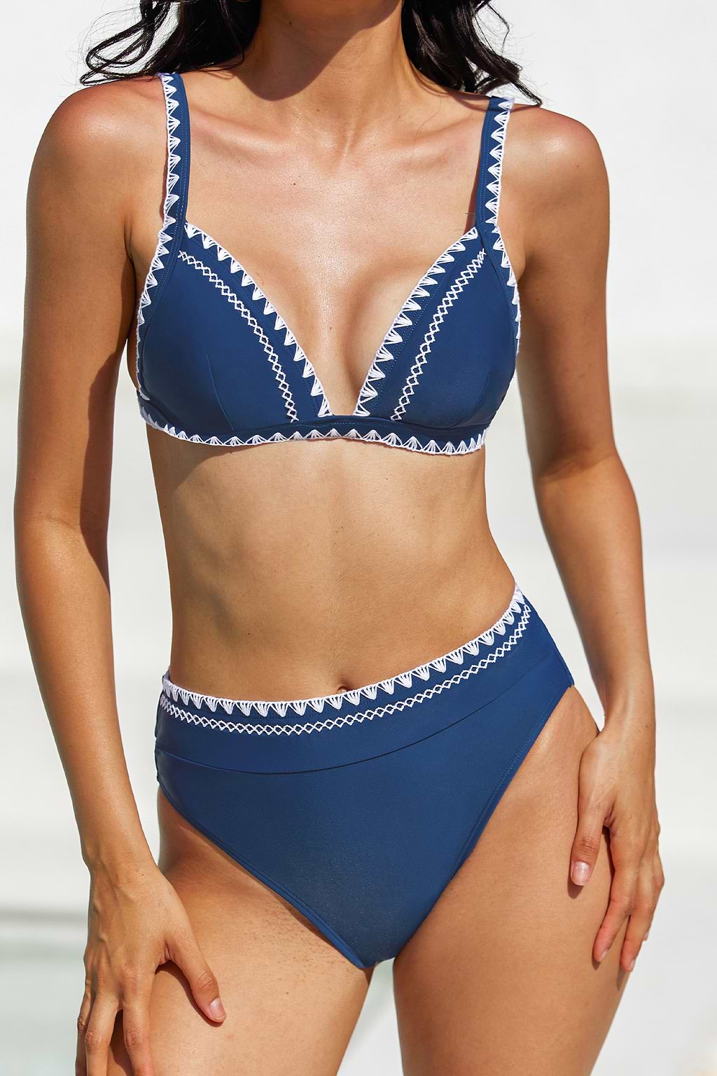 Colombia Coast Shell Stitch Triangle Top & Cheeky Bikini Set