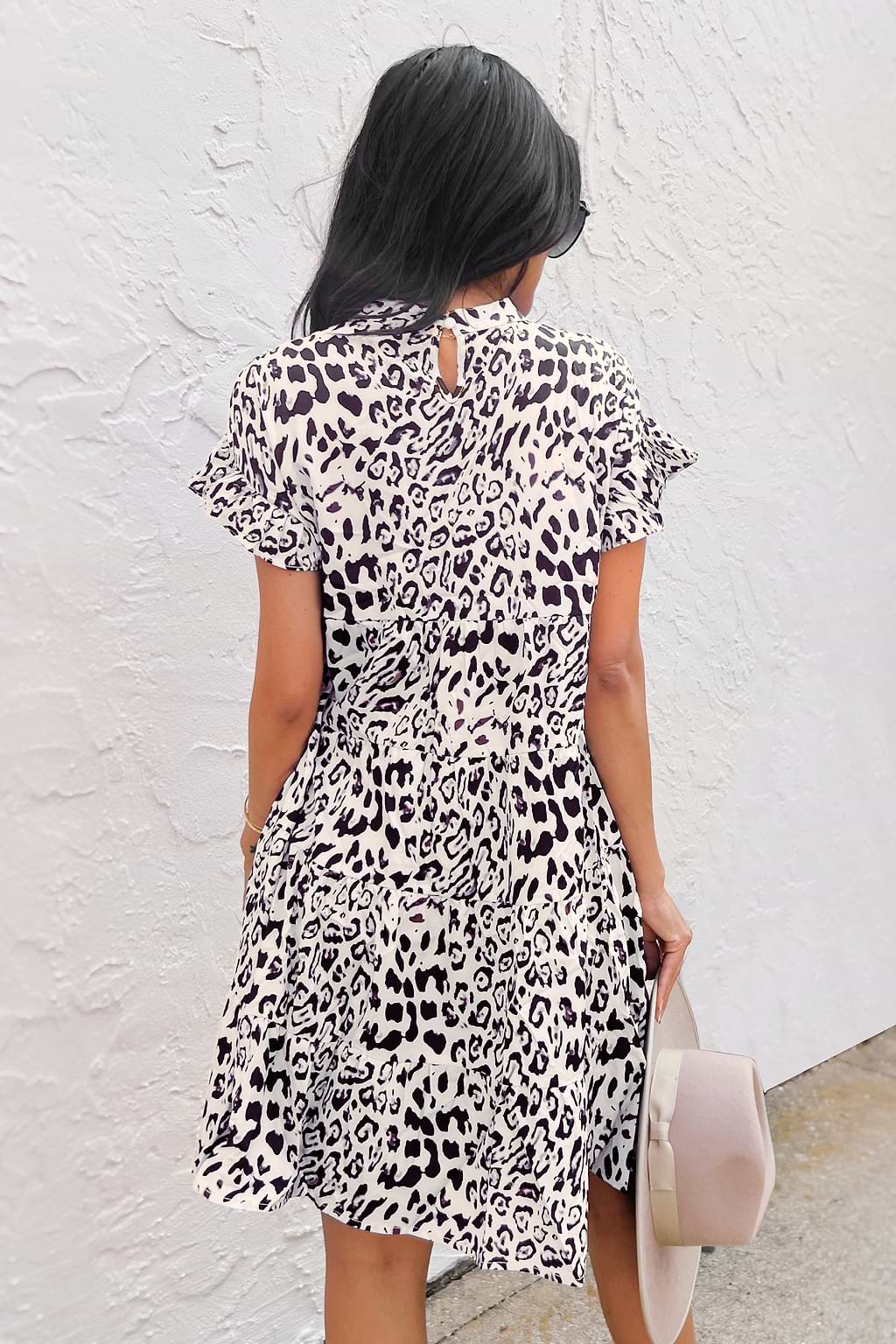 Vestido en forma de A Estampado leopardo Volantes